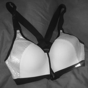 VSX knockout sport bra 32a